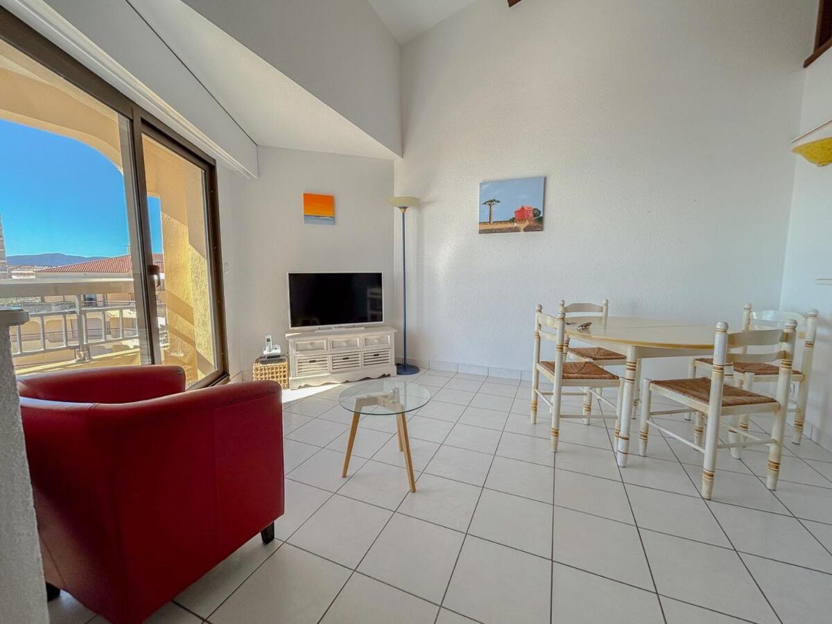 Vue Et Front De Avec Terrasse * Fréjus
